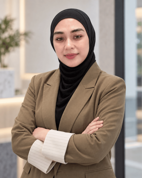 Nia Amalia · Pendiri MOROXXO